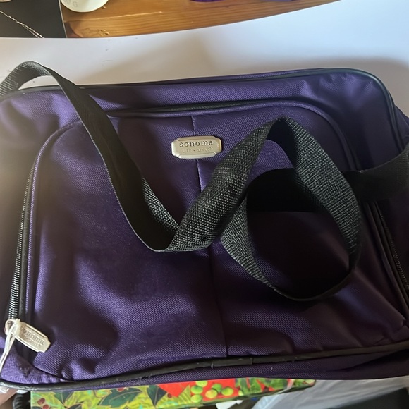 Weekender overnight bag by Ricardo for Sonoma - Picture 2 of 3